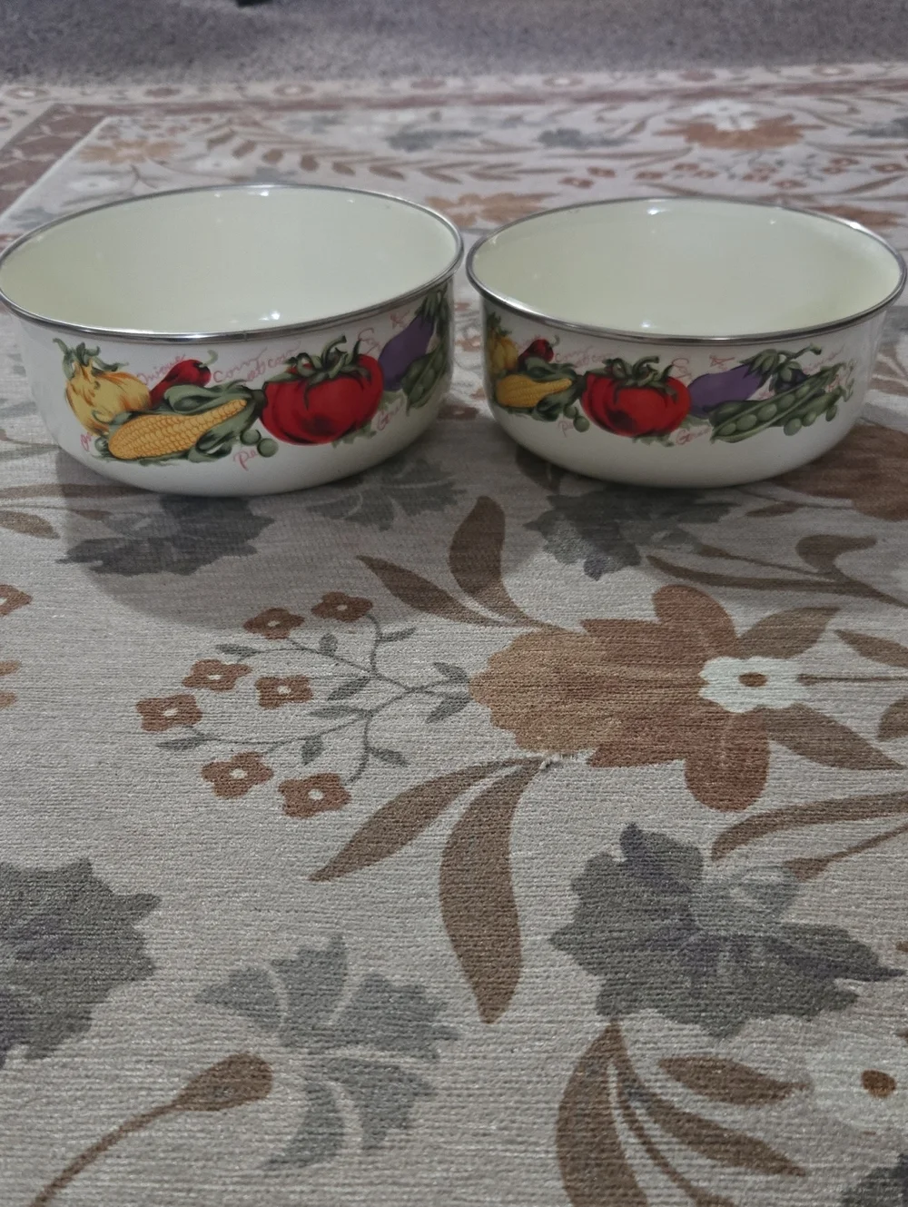 Vintage Farmers Market Enamelware 2 Nested Mixing Bowls Vegetable Design
